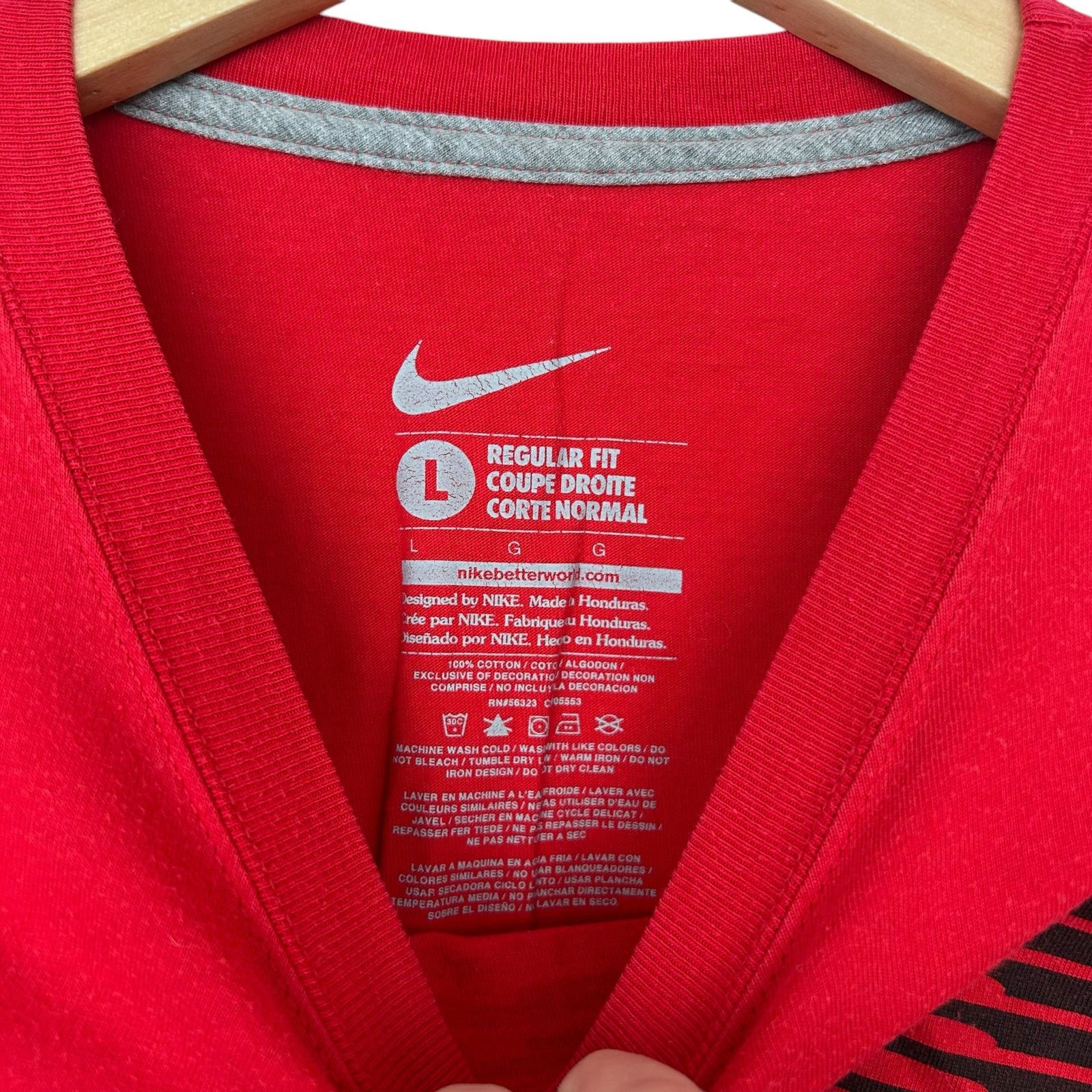 Nike Nike Red Just Do It Spell Out Short Sleeve T Shirt Sz L Size US L / EU 52-54 / 3 - 2 Thumbnail