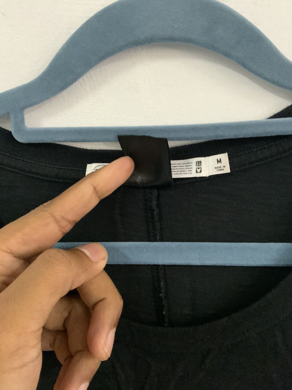 Undercover × Uniqlo Uniqlo Undercover Mickey Mouse Black Tee Size US M / EU 48-50 / 2 - 10 Thumbnail
