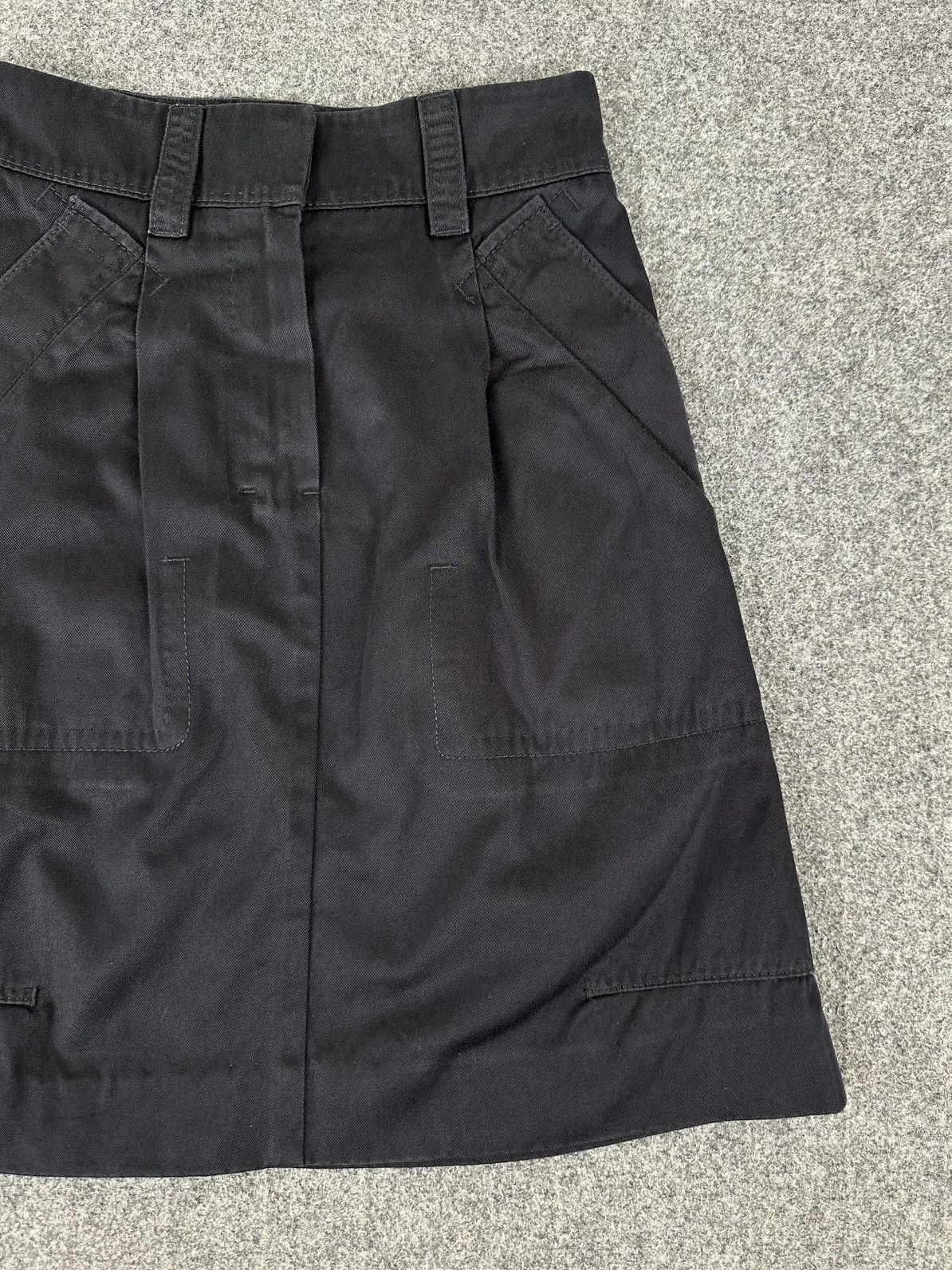Louis Vuitton Louis Vuitton - Mini Skirt - Strapped and Button Details Size 26" / US 2 / IT 38 - 5 Thumbnail