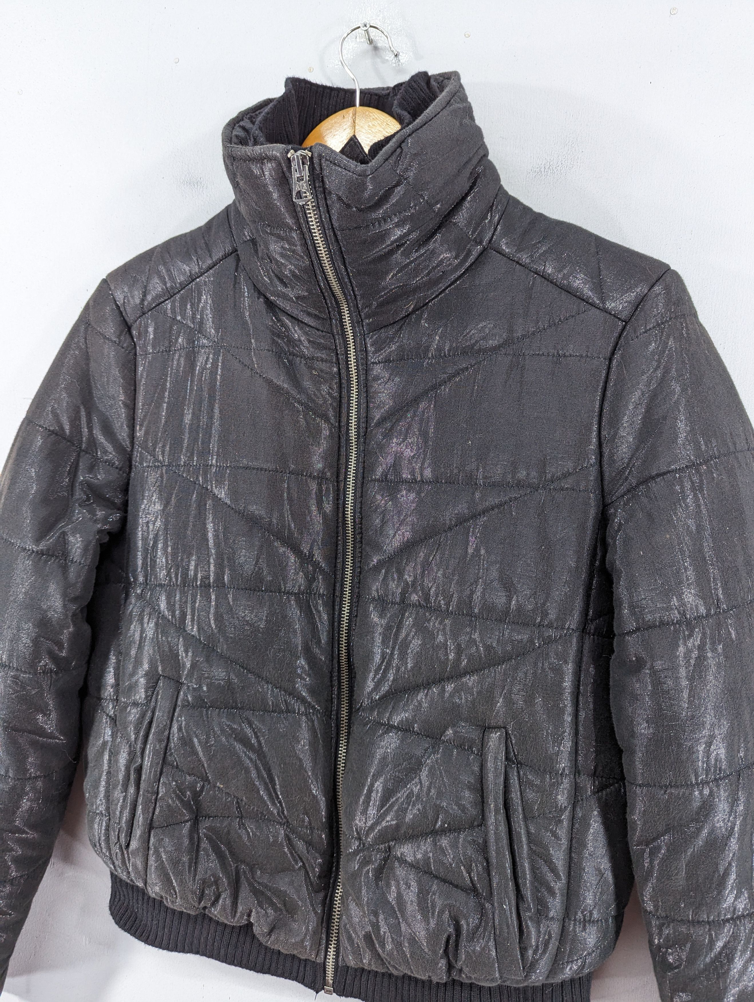 Armani Exchange Armani Exchange Standing Neck Shiny Textured Down Jacket Size L / US 10 / IT 46 - 5 Thumbnail