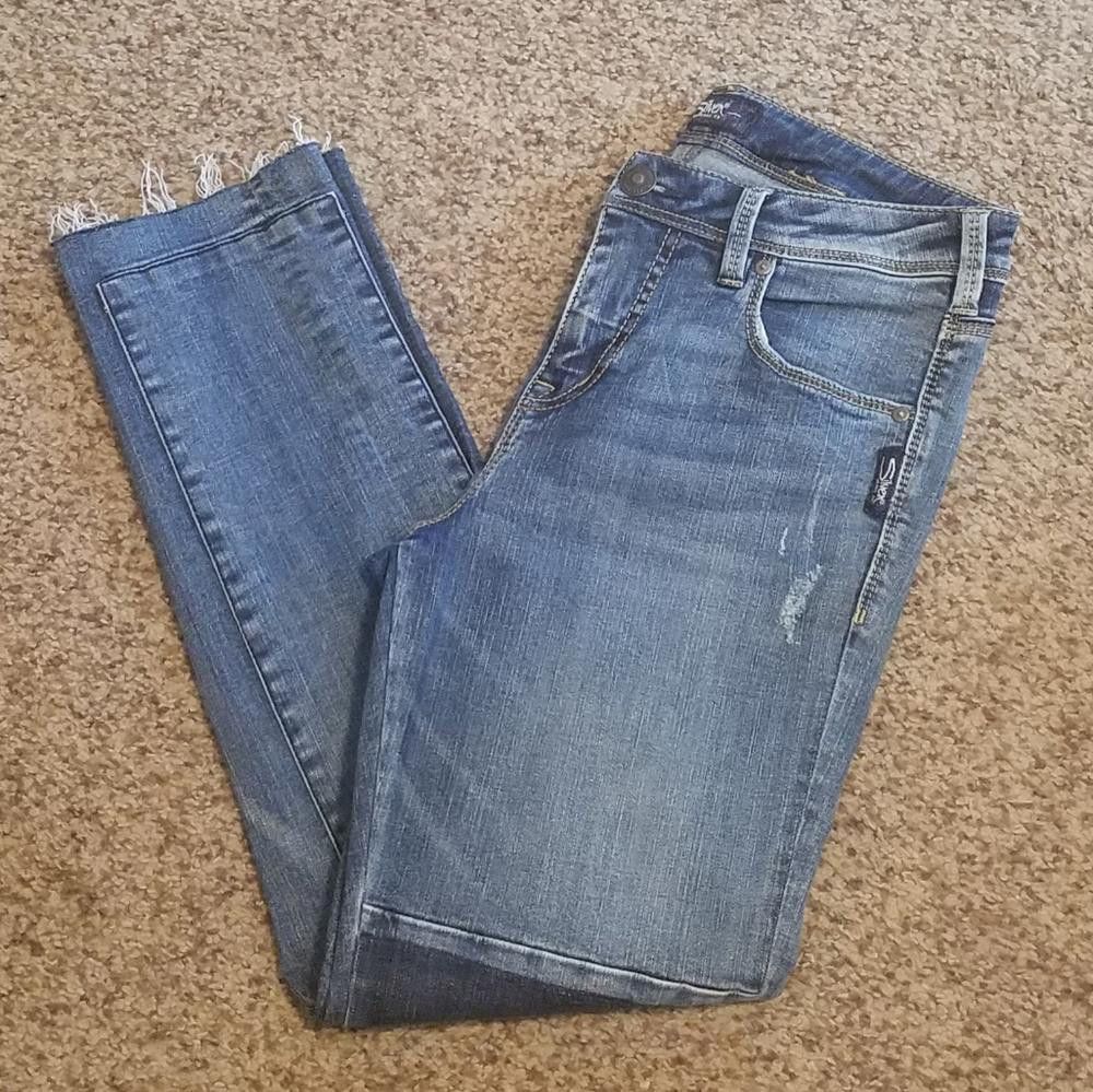 Designer Silver Izzy Ankle Slim Cropped Jean's 28X27 Size 28" / US 6 / IT 42 - 1 Thumbnail