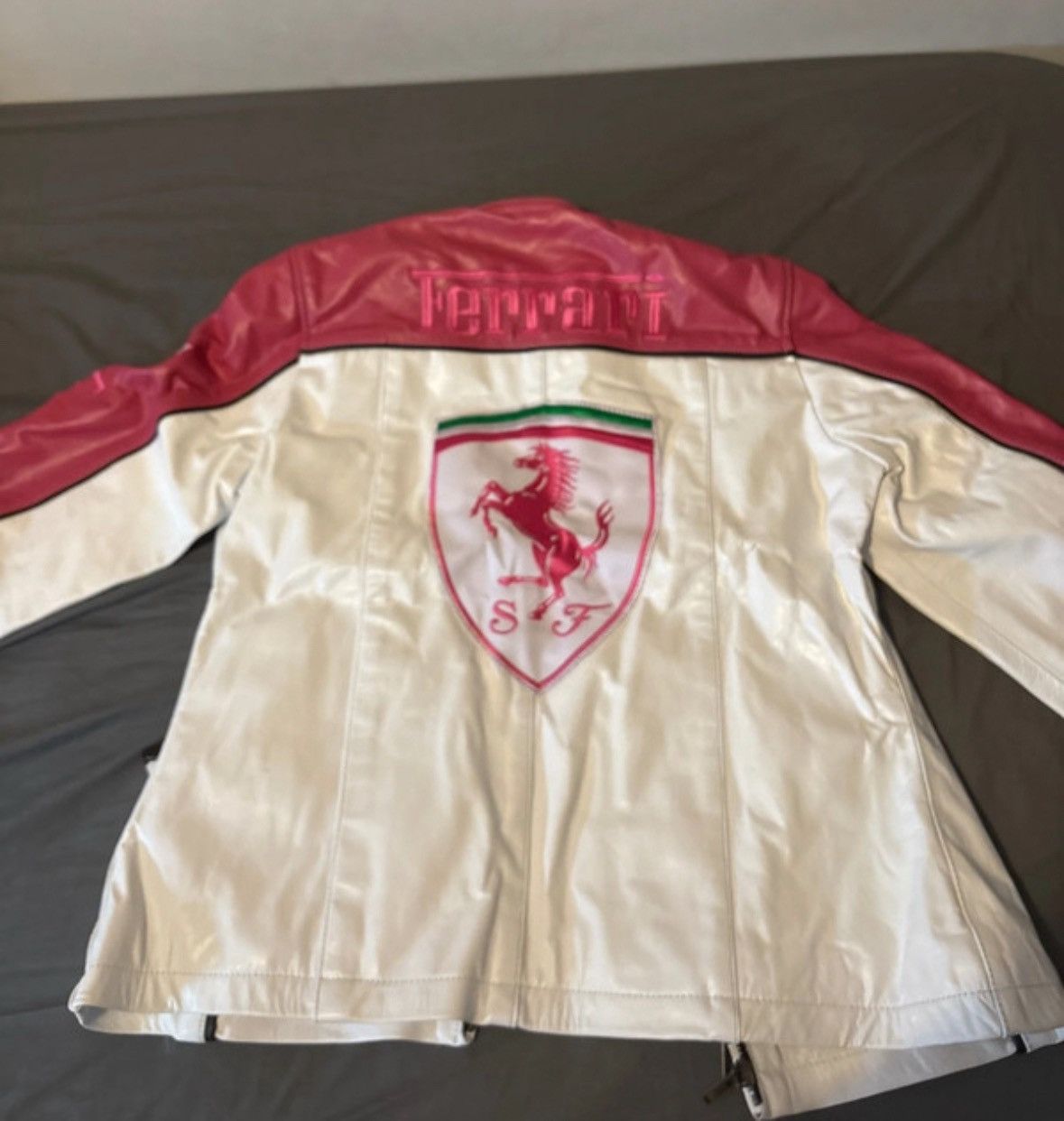 Ferrari Pink and white ferrari leather jacket Size M / US 6-8 / IT 42-44 - 2 Thumbnail