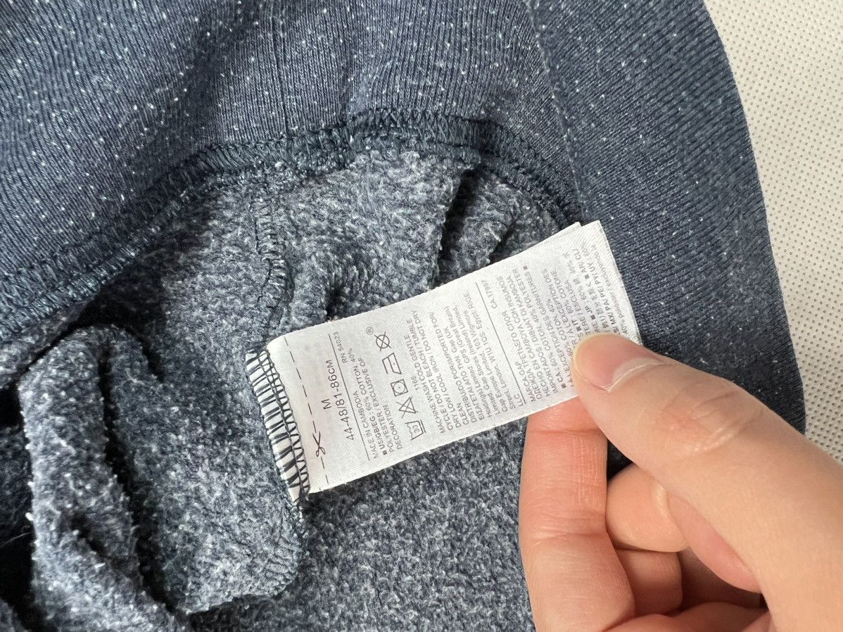 Gap Hoodie GAP big logo y2k Size US M / EU 48-50 / 2 - 4 Thumbnail