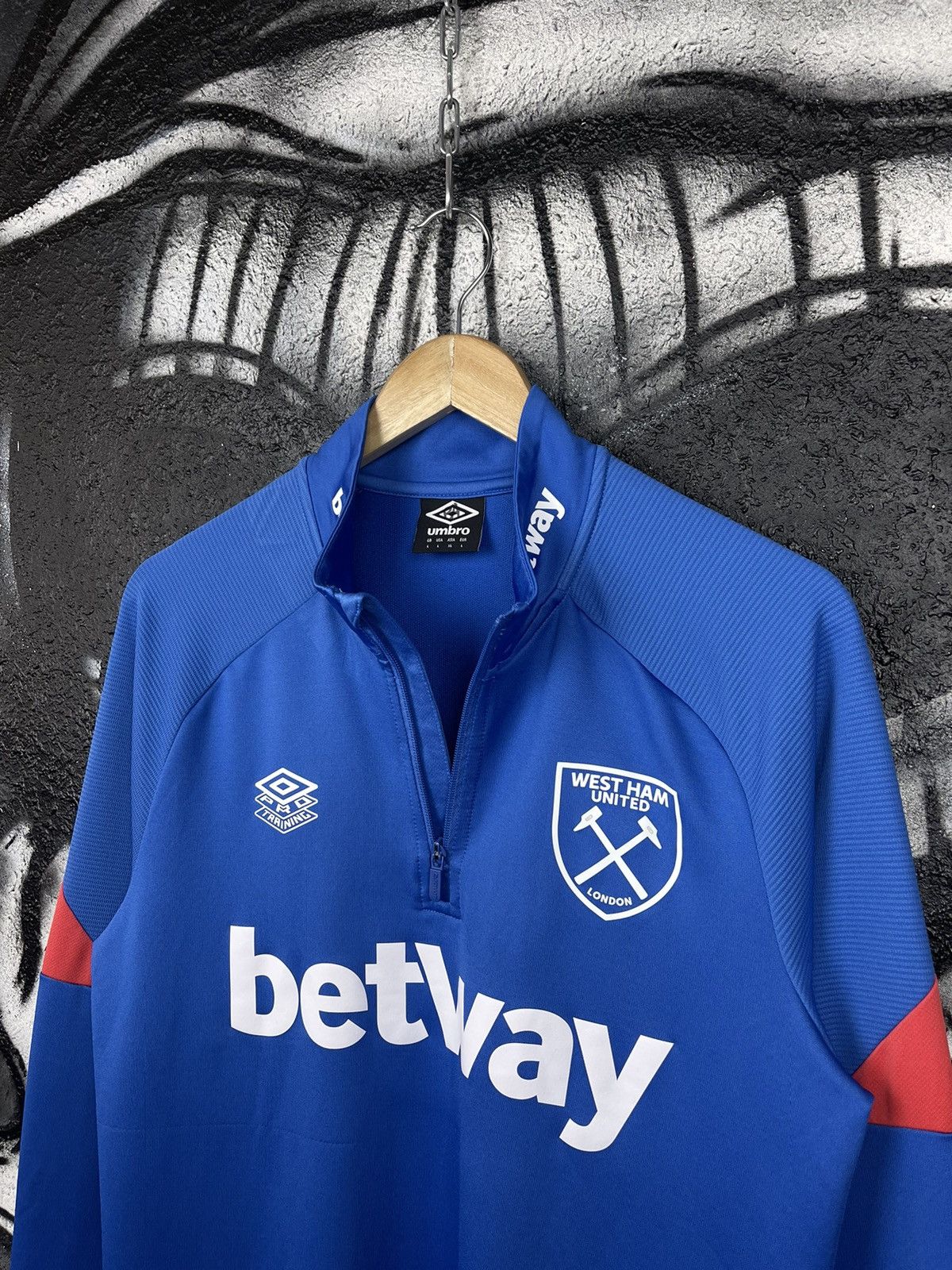 Umbro Umbro Pro Training West Ham United Jersey 1/2 Zip Top Shirts Size US L / EU 52-54 / 3 - 5 Thumbnail