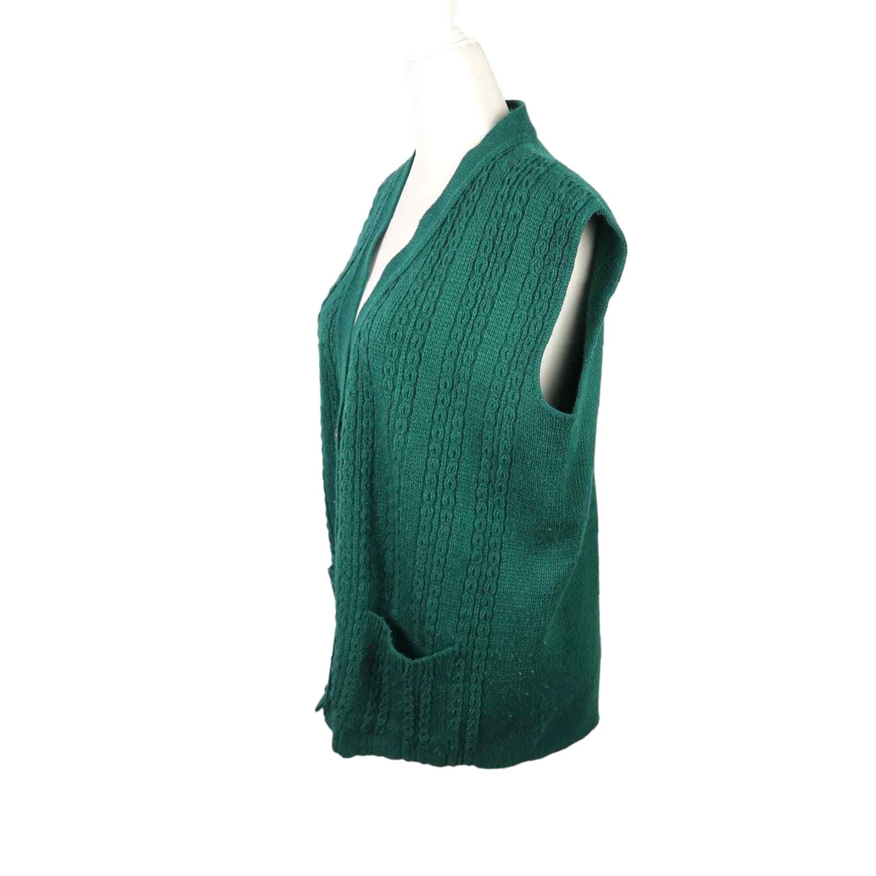 Vintage VINTAGE 90s Carriage Court dark green cable knit sweater vest cardigan Vest S Women Sleeveless Button front Casual Fall Winter 90s 80s Womens Size S / US 4 / IT 40 - 3 Thumbnail