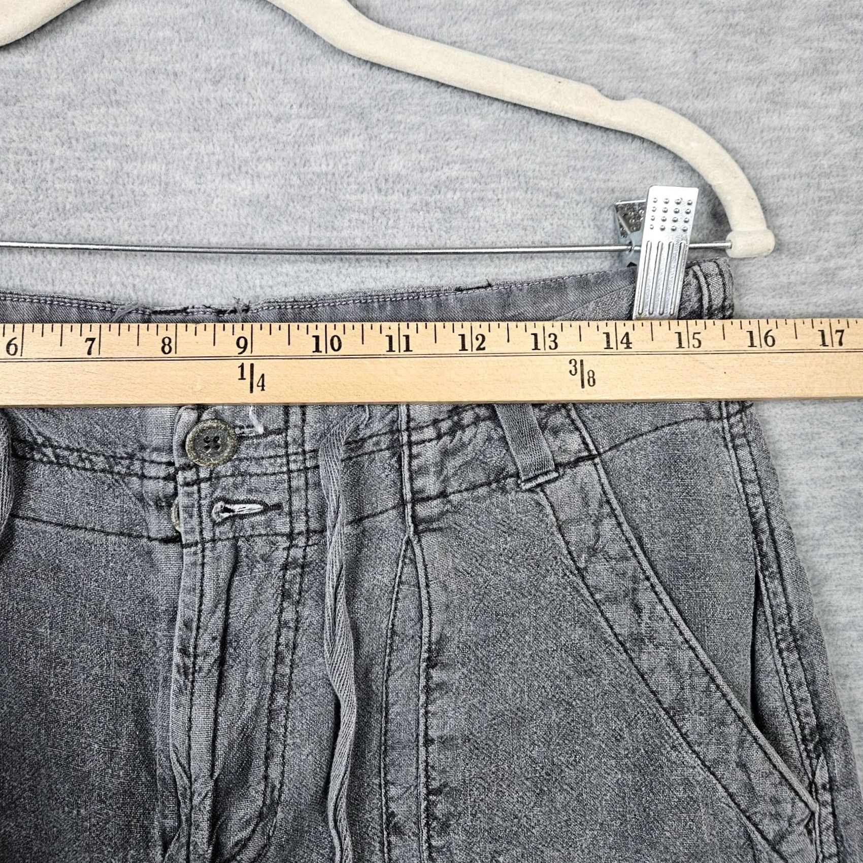 Anthropologie Anthropologie Women’s Cargo Pants Gray Linen Pockets Size 4 Regular Wide-Leg Front Flat Front Vintage No (adult) Size 27" / US 4 / IT 40 - 4 Thumbnail