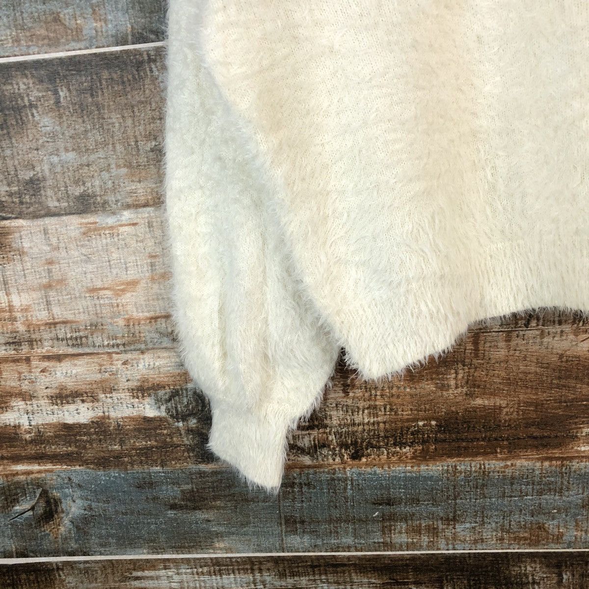 Vintage DLL Earth Music & Econology Cream Mohair Knitwear #C075 Size S / US 4 / IT 40 - 7 Thumbnail