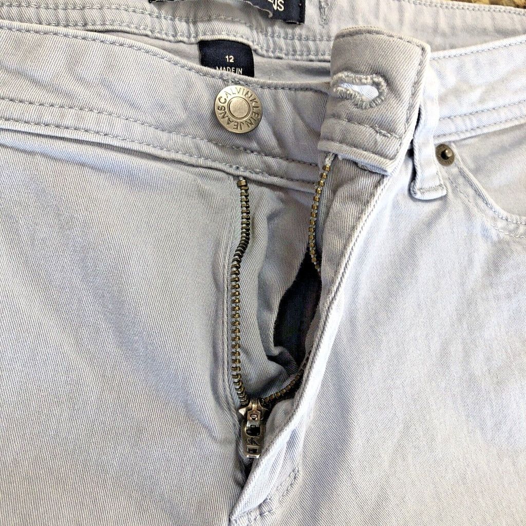 Calvin Klein Size 12 Calvin Klein Jeans Womens Crop Baby Blue Stretchy Size 33" - 2 Thumbnail