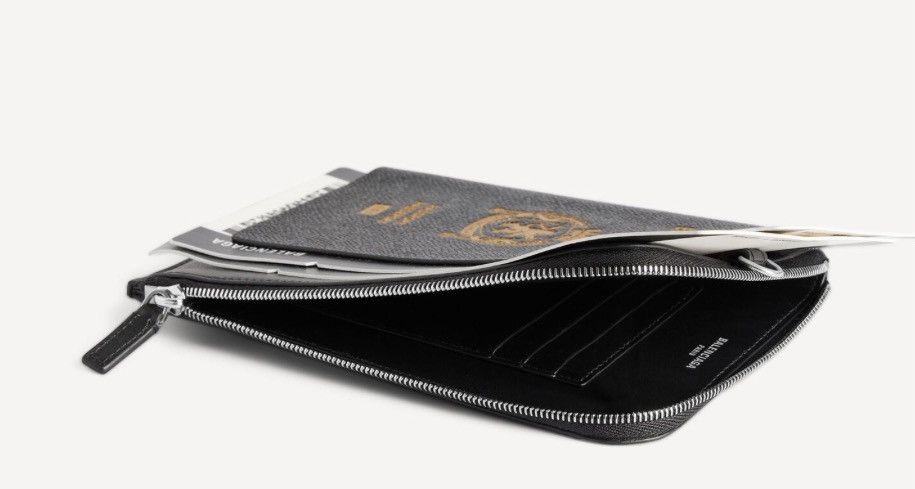Balenciaga Balenciaga Black Passport Long 1 Ticket Wallet/Bag Size ONE SIZE - 4 Thumbnail