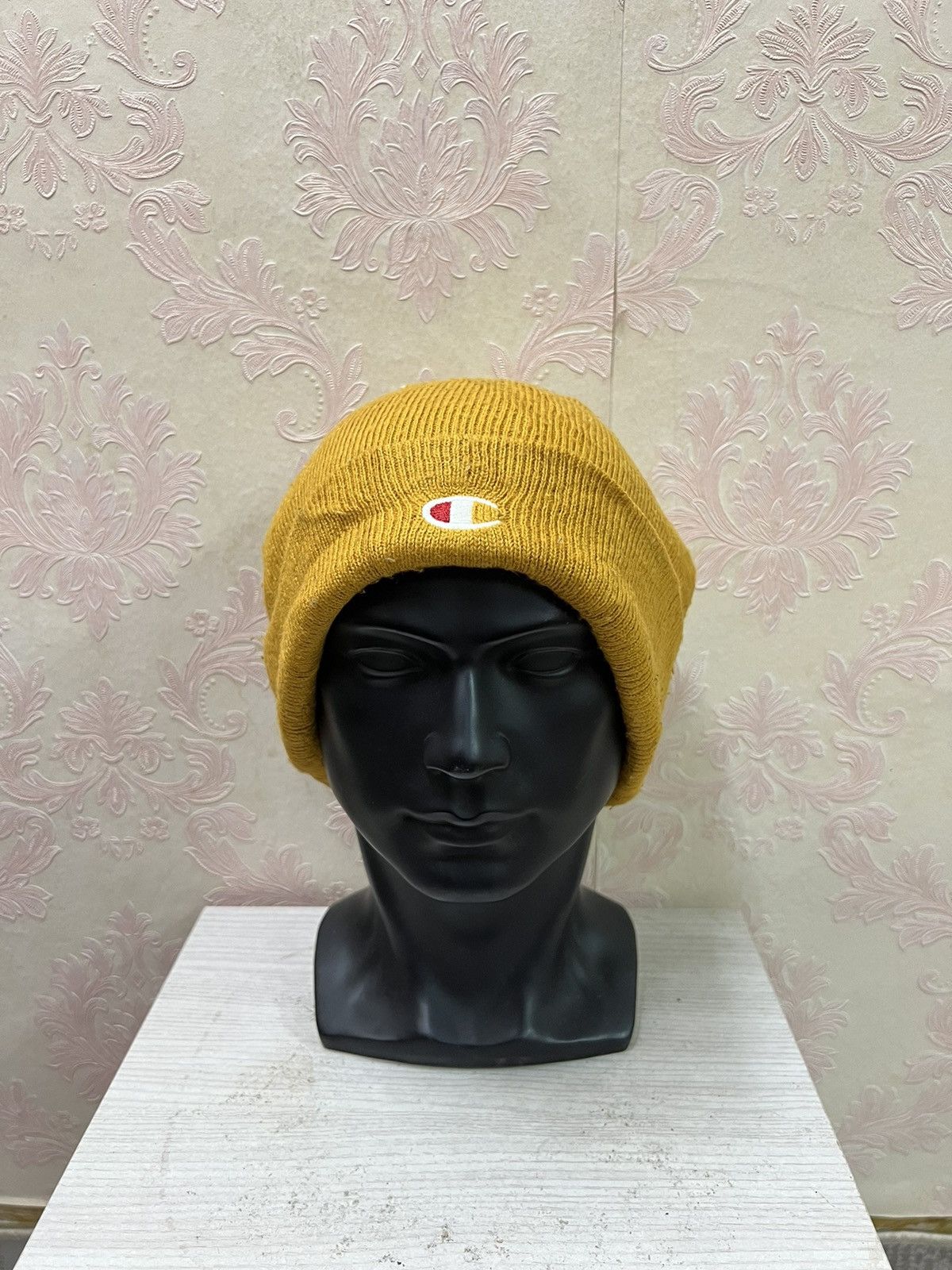 Champion Vintage Champion Small Logo Beanie Hats Size ONE SIZE - 2 Thumbnail
