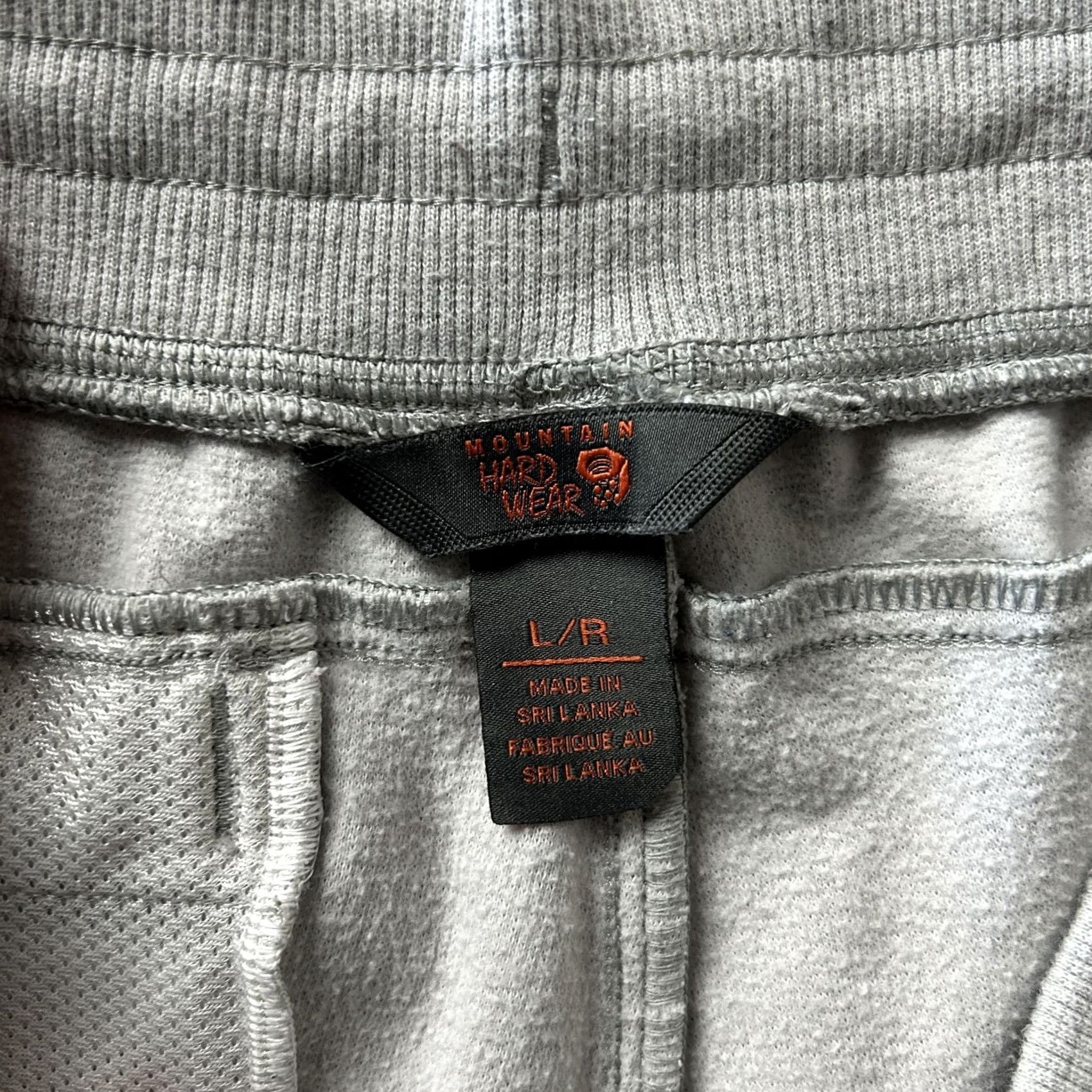 Mountain Hardwear Mountain Hardwear Shorts Mens L Gray French Terry Athletic Lounge 6 Inseam Drawstring Pockets Regular Fit Summer Size US 33 - 2 Thumbnail