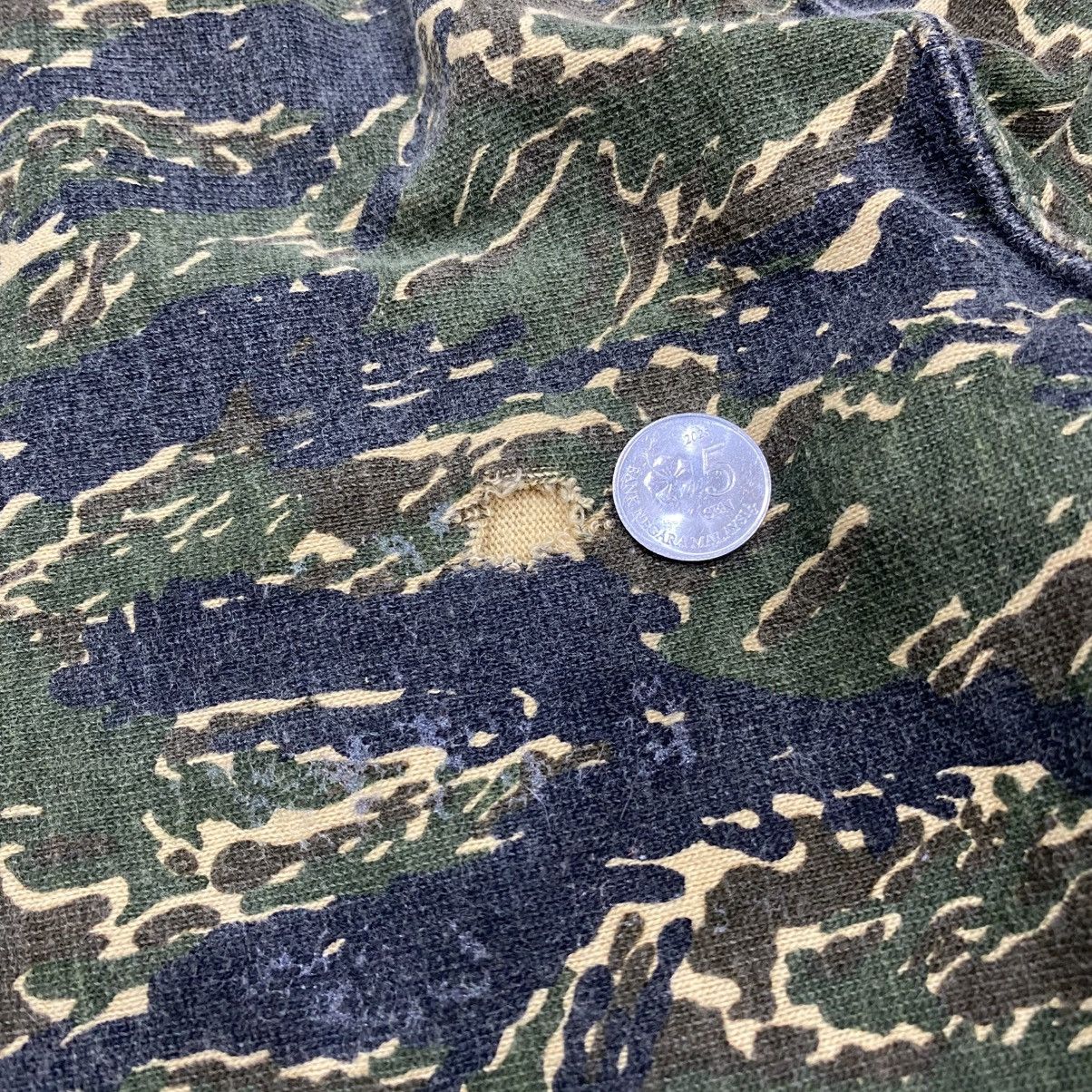 Stussy STUSSY X CHAMPION REVERSE WEAVE SHORT TIGER CAMO ARMY Size US 29 - 10 Thumbnail