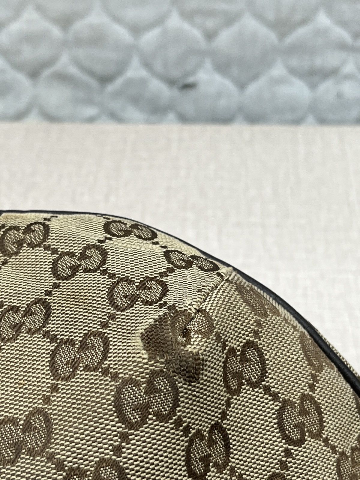 Gucci 🔥STEALS🔥 GUCCI SLING BAG Size ONE SIZE - 20 Thumbnail