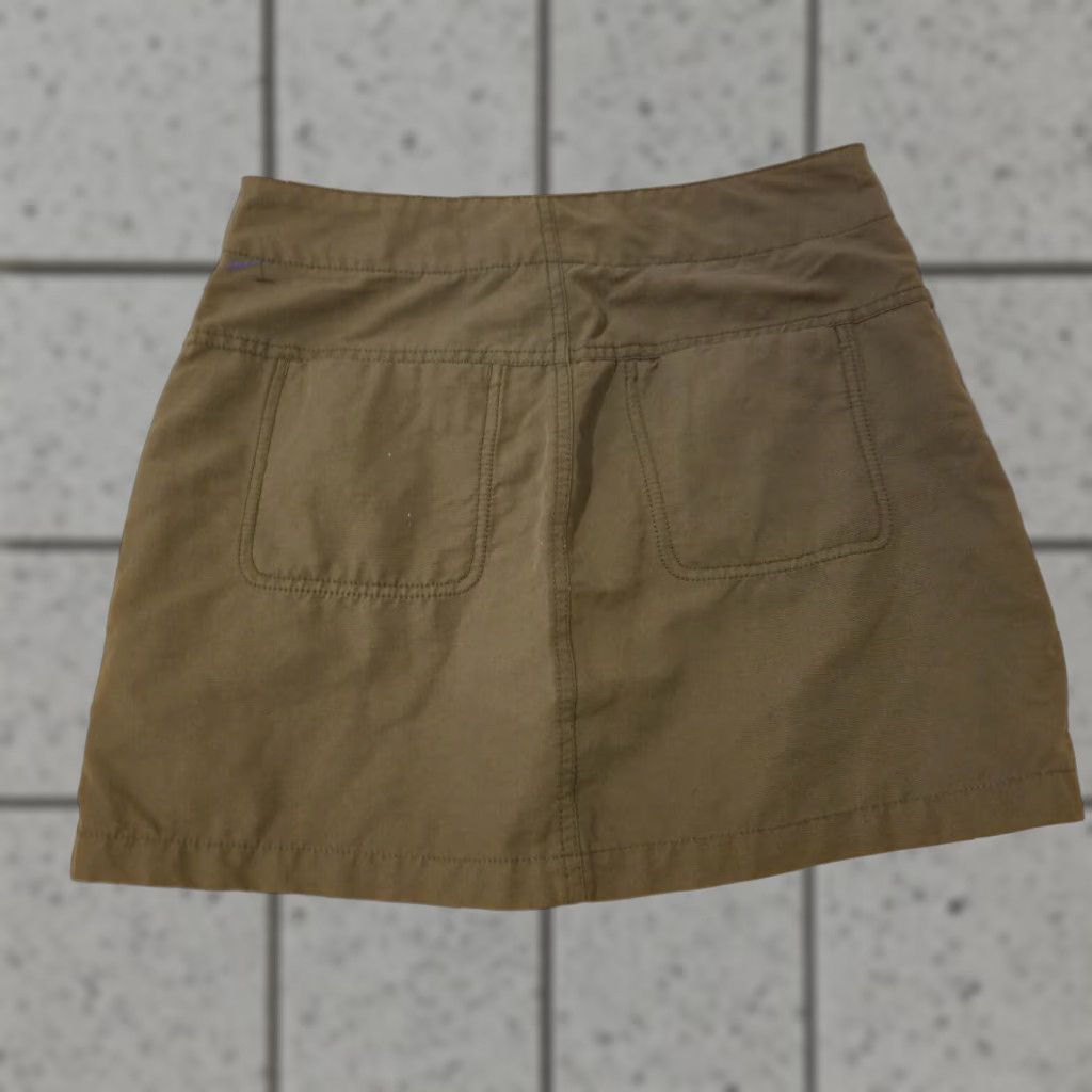 Nike ACG VINTAGE? Nike ACG Skirt Beige 2 Womens Outdoor Hiking Athletic Activewear Beige Nike ACG Skirt 2 Womens Outdoor Hiking Athletic Activewear Size 26" / US 2 / IT 38 - 1 Thumbnail