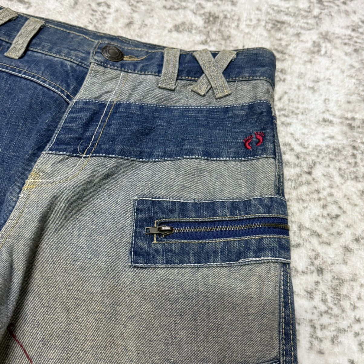 Japanese Brand Vintage Hang Ten Paneled Patchwork Reconstructed Jeans Size 28" / US 6 / IT 42 - 8 Thumbnail