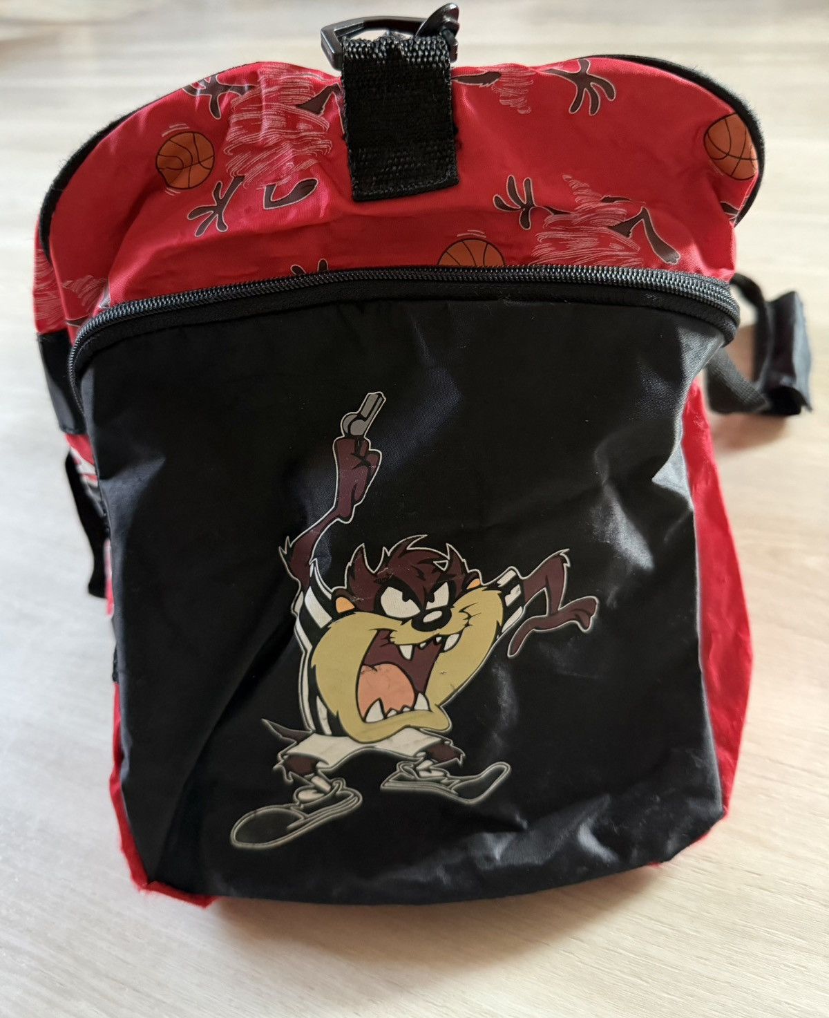 NBA Vintage Looney Tunes Chicago Bulls Duffel Bag NBA 1998 Taz Size ONE SIZE - 9 Thumbnail