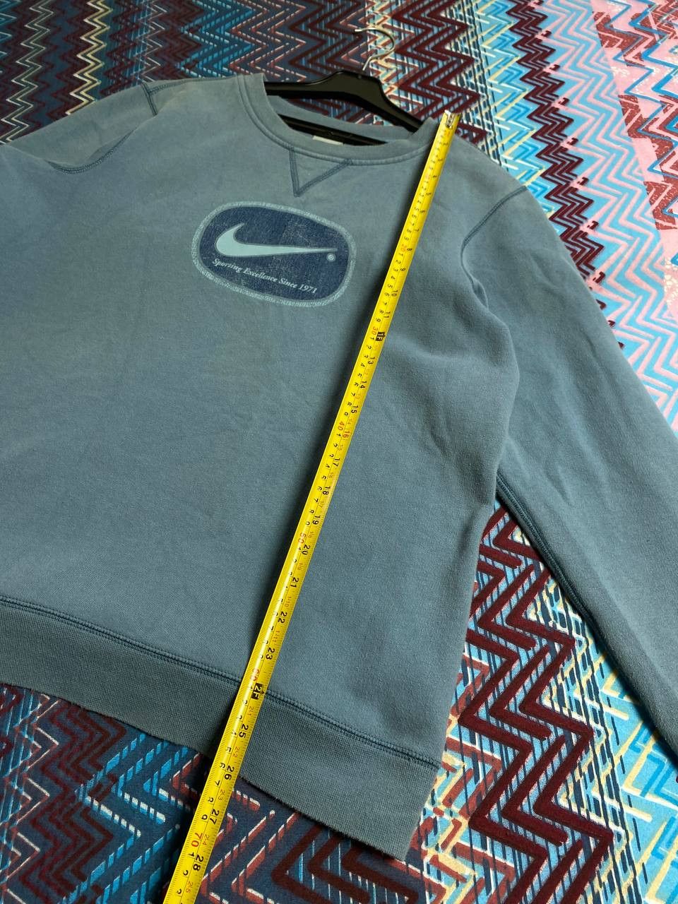 Nike × Vintage Vintage 90s Nike Swoosh Graphic Distressed sweatshirt Size US S / EU 44-46 / 1 - 11 Thumbnail