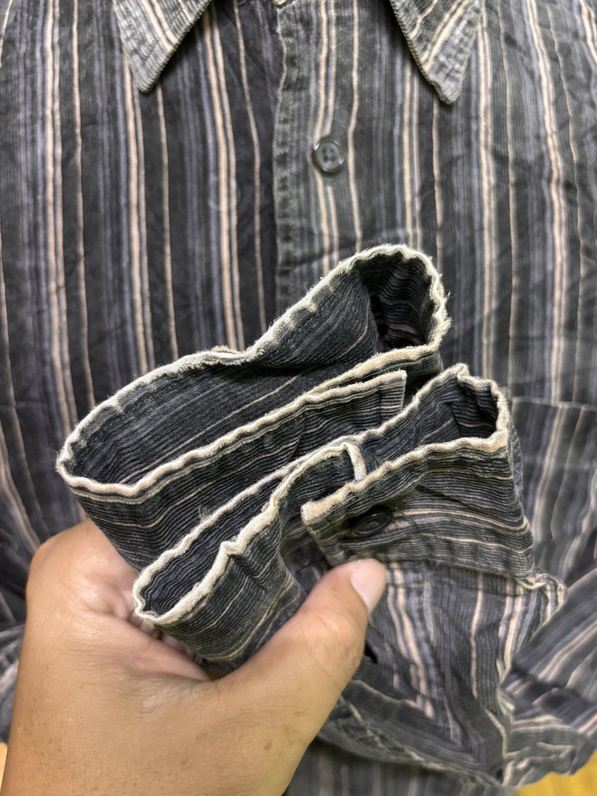 Japanese Brand Japanese Brand C.D.X Button Up Corduroy Shirt Size US L / EU 52-54 / 3 - 7 Thumbnail