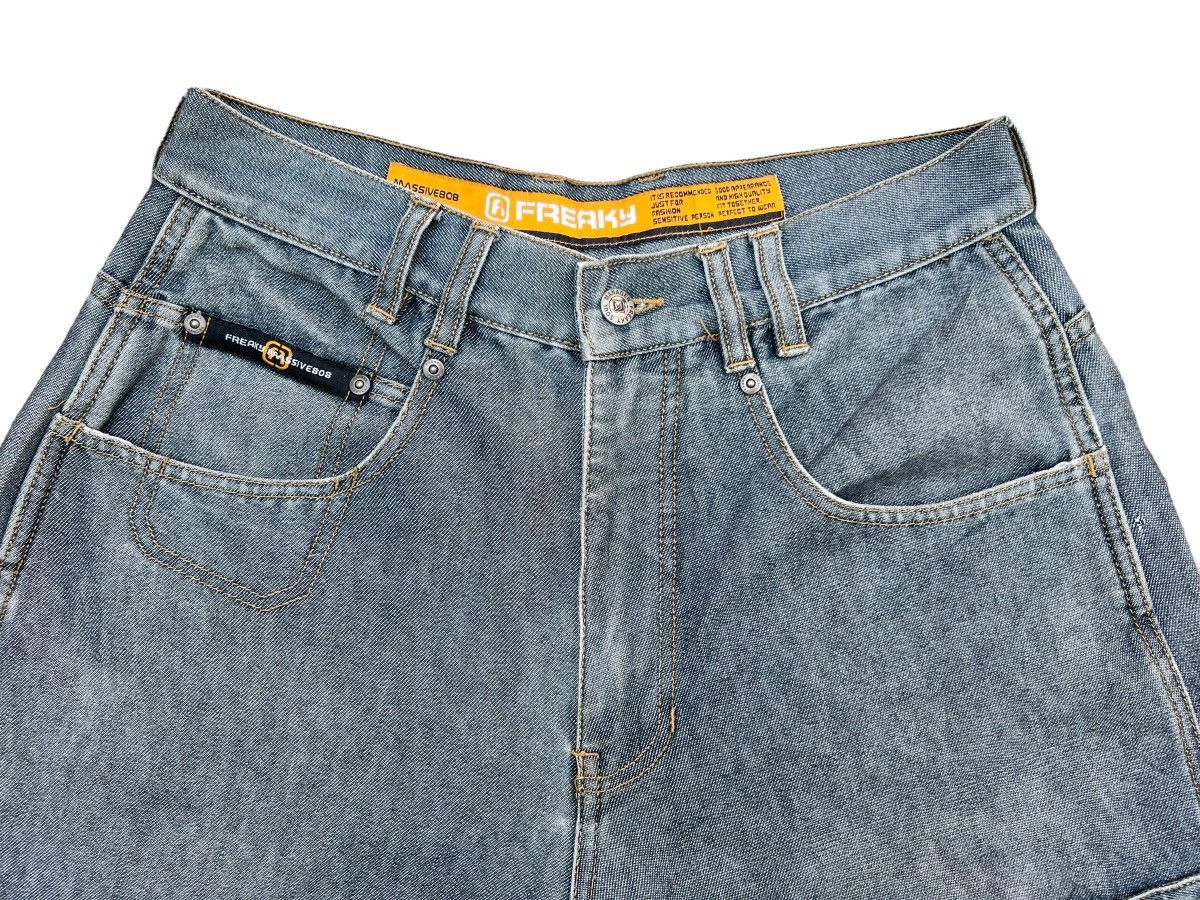 JNCO Y2K Freaky Massive Multipocket Baggy Boxy Denim Jeans 31 Size US 31 - 8 Thumbnail