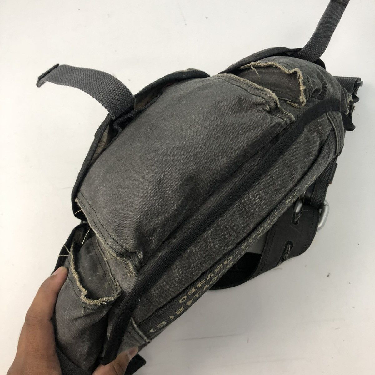Japanese Brand ‼️YES‼️ TOUGH JEANSMITH MILITARY CROSSBODY WAISTBAG Size ONE SIZE - 9 Thumbnail