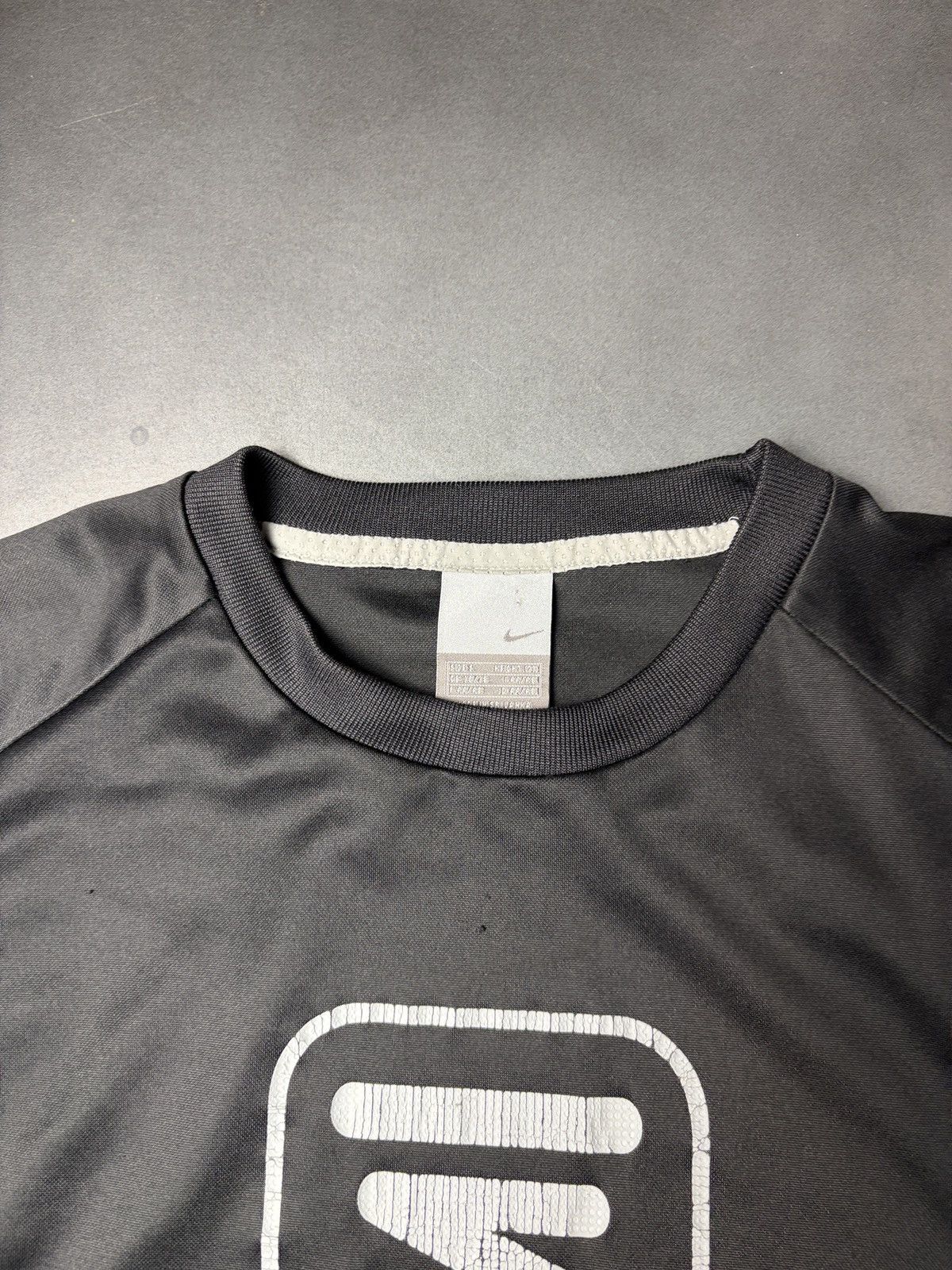Nike Vintage Nike Shox Shirt Active 2000s Silver Tag Jersey Drill Size US S / EU 44-46 / 1 - 4 Thumbnail