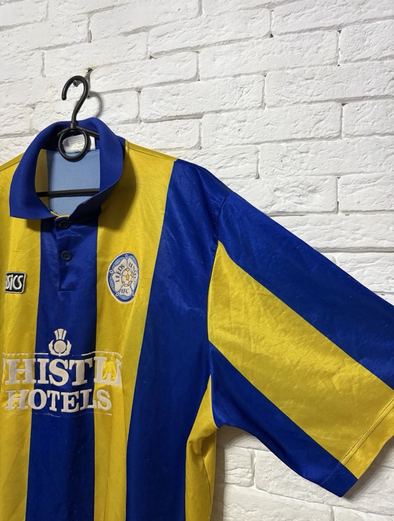 Asics Vintage Leeds United Away Jersey Asics 93/95 Football Shirt Size US XL / EU 56 / 4 - 5 Thumbnail