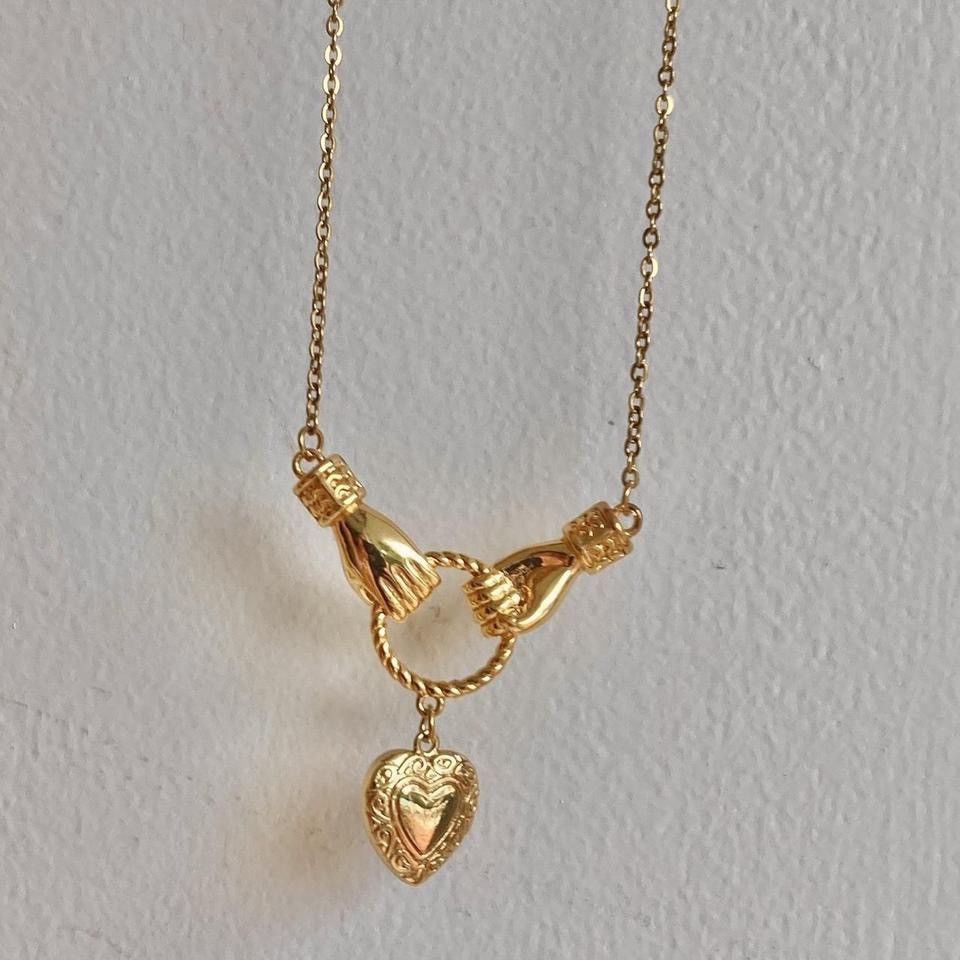 Galeries Lafayette ✨ Gold Necklace ✨ Love hands Size ONE SIZE - 4 Thumbnail