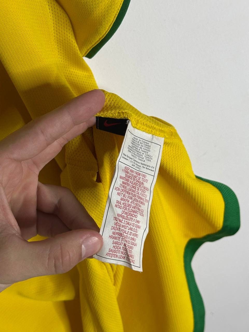 Nike Nike Brazil Home Soccer Jersey 2006–08 Yellow L Football Y2K Size US L / EU 52-54 / 3 - 7 Thumbnail