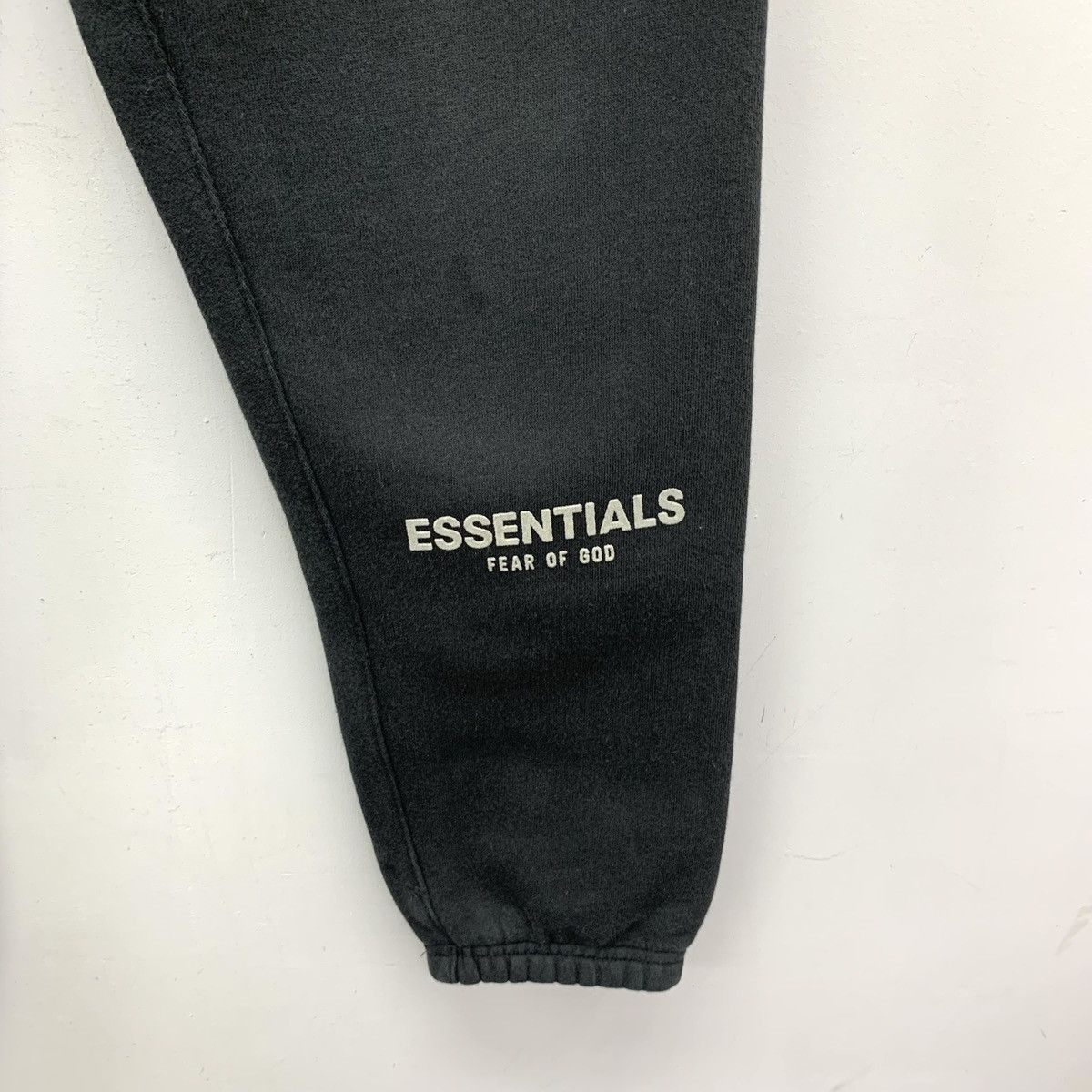 Essentials Essentials Black Logo Cotton Casual Sweatpants K26WX Size 28" / US 6 / IT 42 - 5 Thumbnail