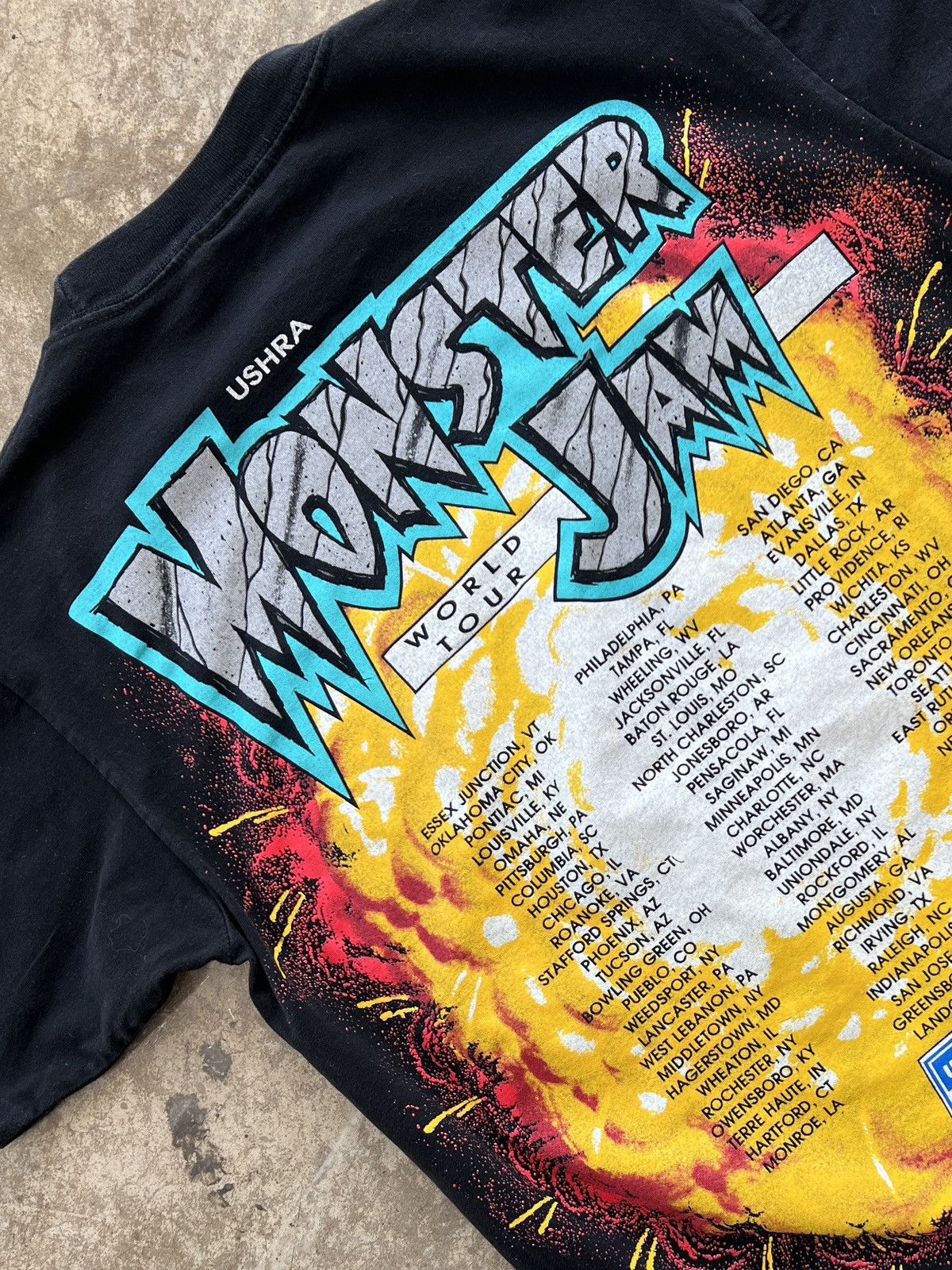 Vintage Vintage 90s USHRA Monster Jam World Tour American Tee Large Size US L / EU 52-54 / 3 - 4 Thumbnail
