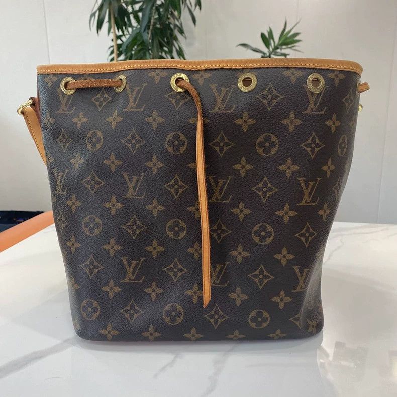 Louis Vuitton Louis Vuitton LV Monogram Drawstring Bucket Bag-2506 Size ONE SIZE - 2 Thumbnail