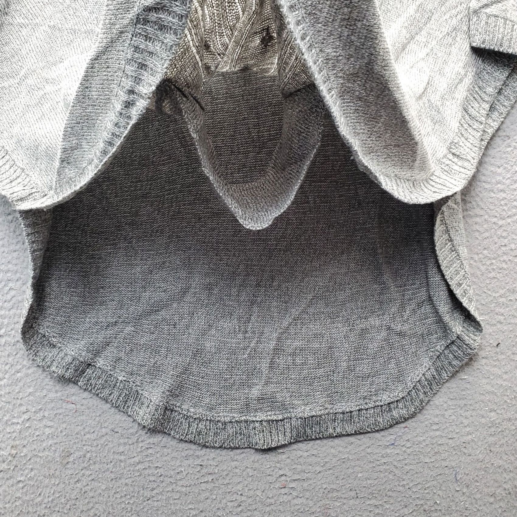 Vintage 89th & Madison Womens Size 2X Gray Poncho Sweater Turtleneck Knit Pullover Vestless Sleeveless Casual Knit Top Size XXL / US 16-18 / IT 52-54 - 8 Thumbnail