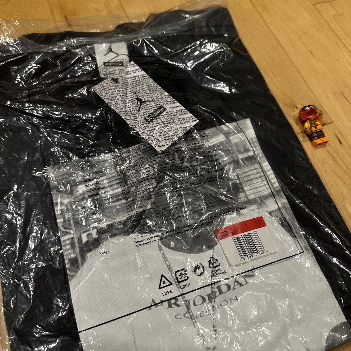 Jordan Brand × Supreme Supreme®/Jordan® Biggie S/S Top Size US L / EU 52-54 / 3 - 3 Thumbnail