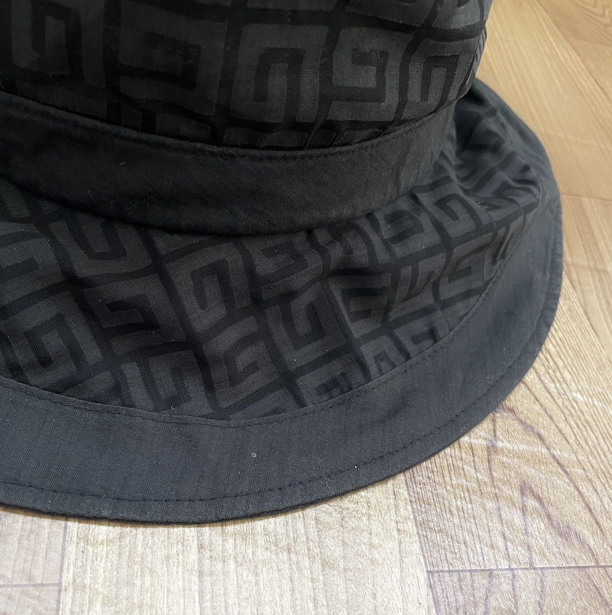 Givenchy Very Rare Vintage Brand Givenchy Monogram Bucket Hat 1990s Size ONE SIZE - 4 Thumbnail