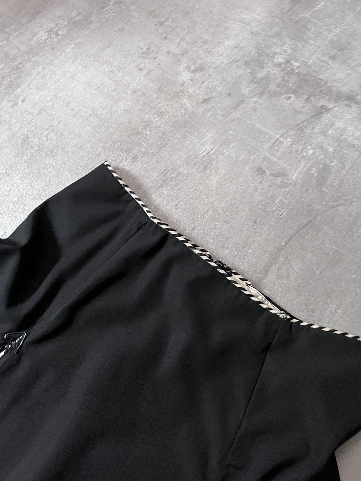 John Richmond John Richmond black wool skirt rare Size 30" / US 8 / IT 44 - 6 Thumbnail