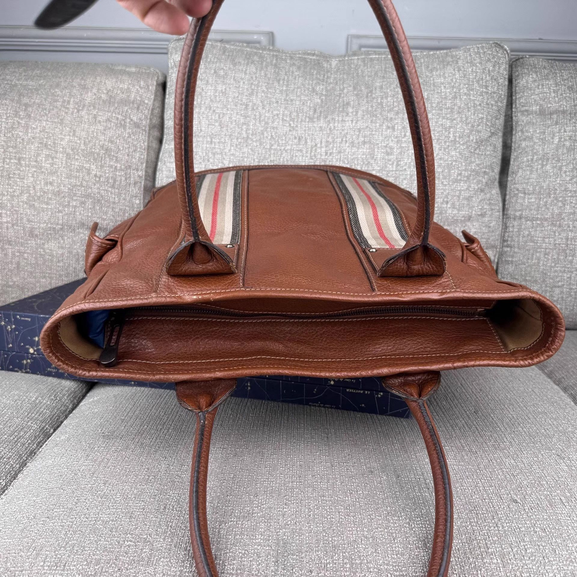 Burberry Burberry men's large tote handbag Full cowhide leather Ｑ27 Size ONE SIZE - 4 Thumbnail