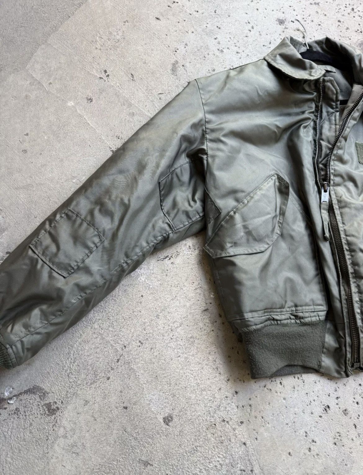 Vintage VINTAGE BOMBER JACKET OLIVE Size US XL / EU 56 / 4 - 5 Thumbnail