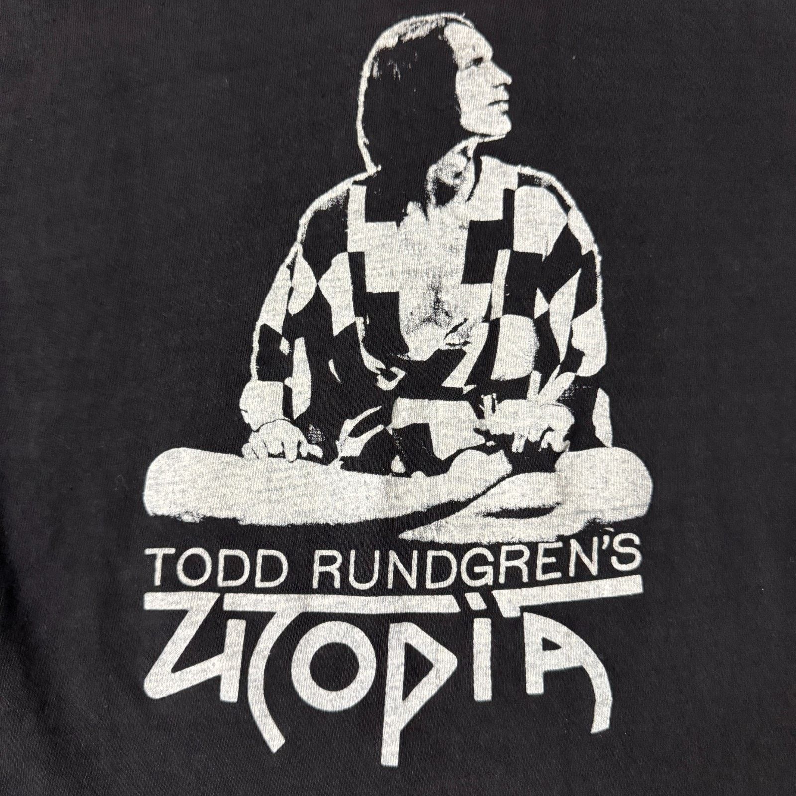 Vintage Vintage 70s Todd Rundgren Utopia Prog Rock Band T Shirt Size US M / EU 48-50 / 2 - 2 Thumbnail