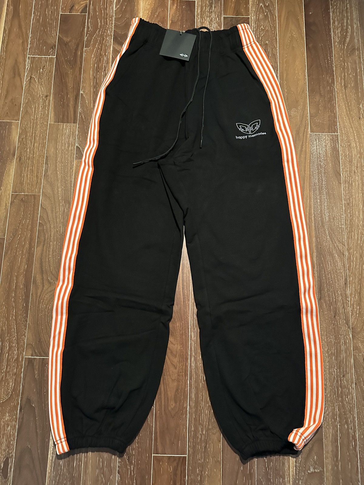 HMDD HMDD Scrunch Monster Sweats M | Grailed