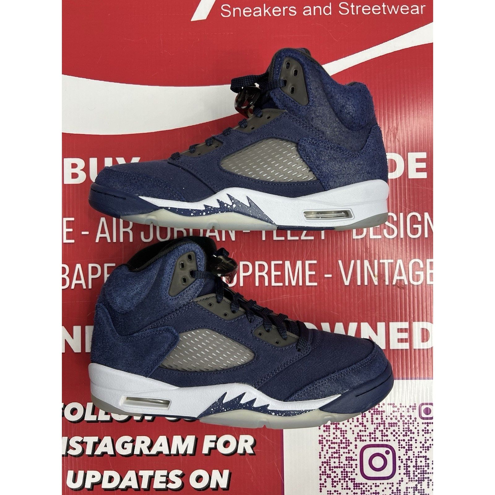 Jordan Brand Air Jordan 5 Retro Midnight Navy Size 8.5 (FD6812-400) Size US 8.5 / EU 41-42 - 2 Thumbnail