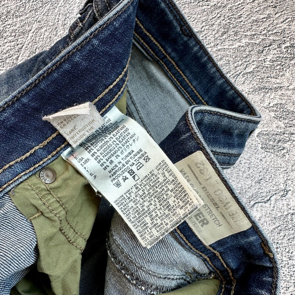 Diesel Men’s Diesel Buster Jeans Blue Size: 30/32 Size US 31 - 14 Thumbnail