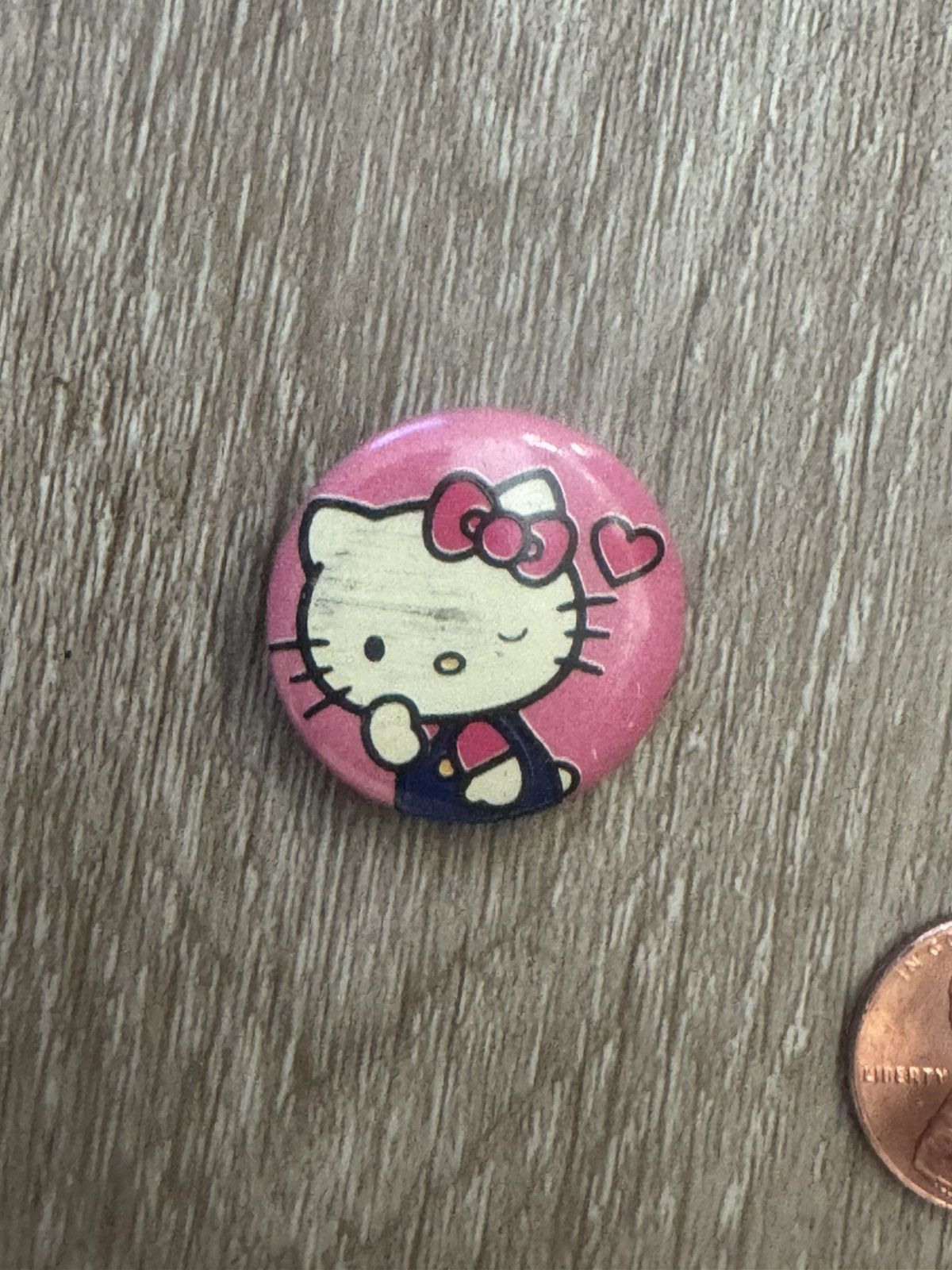 Japanese Brand HELLO KITTY 2002 Vintage Pin Button Size ONE SIZE - 2 Thumbnail