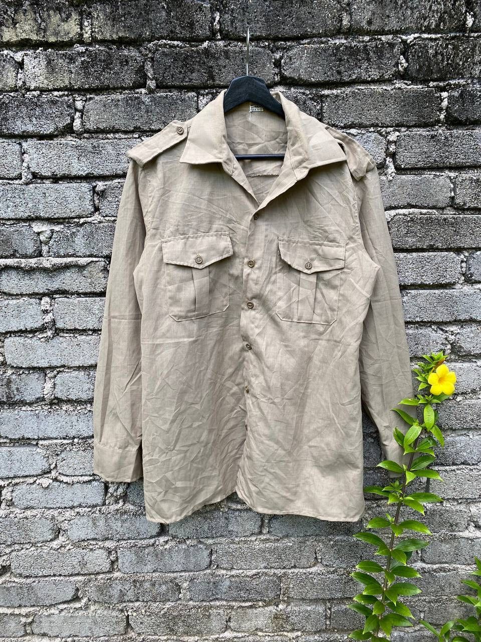 Vintage Vintage 70s Lanificio Congioli Boy Scouts Ls Shirt Size US M / EU 48-50 / 2 - 1 Thumbnail