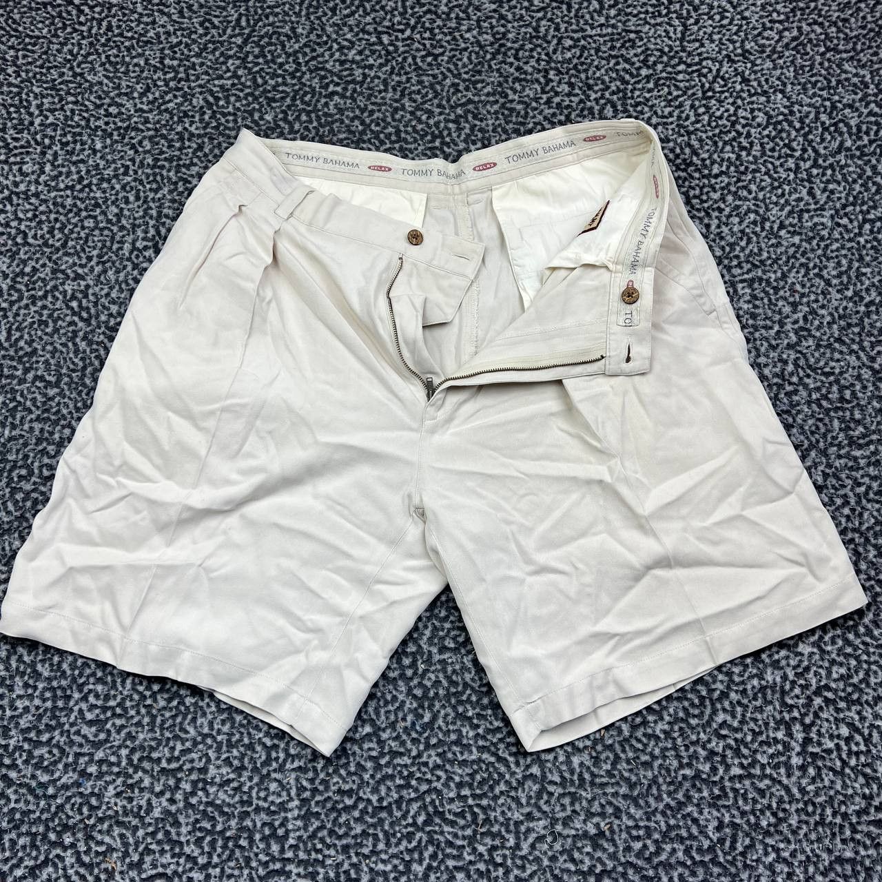 Tommy Bahama Tommy Bahama Shorts Men 34 Relax Pleated Herringbone Silk Size US 34 / EU 50 - 1 Thumbnail