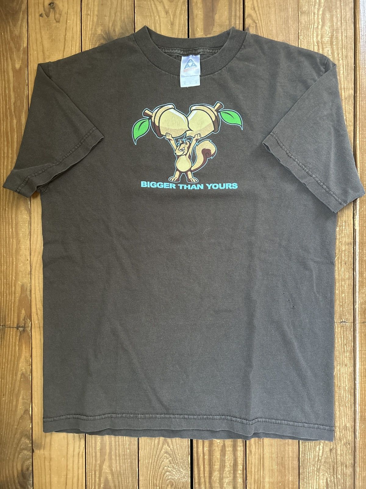 Vintage Vintage Y2K Squirrel Bigger than Yours Parody Tee Shirt Size US M / EU 48-50 / 2 - 1 Thumbnail