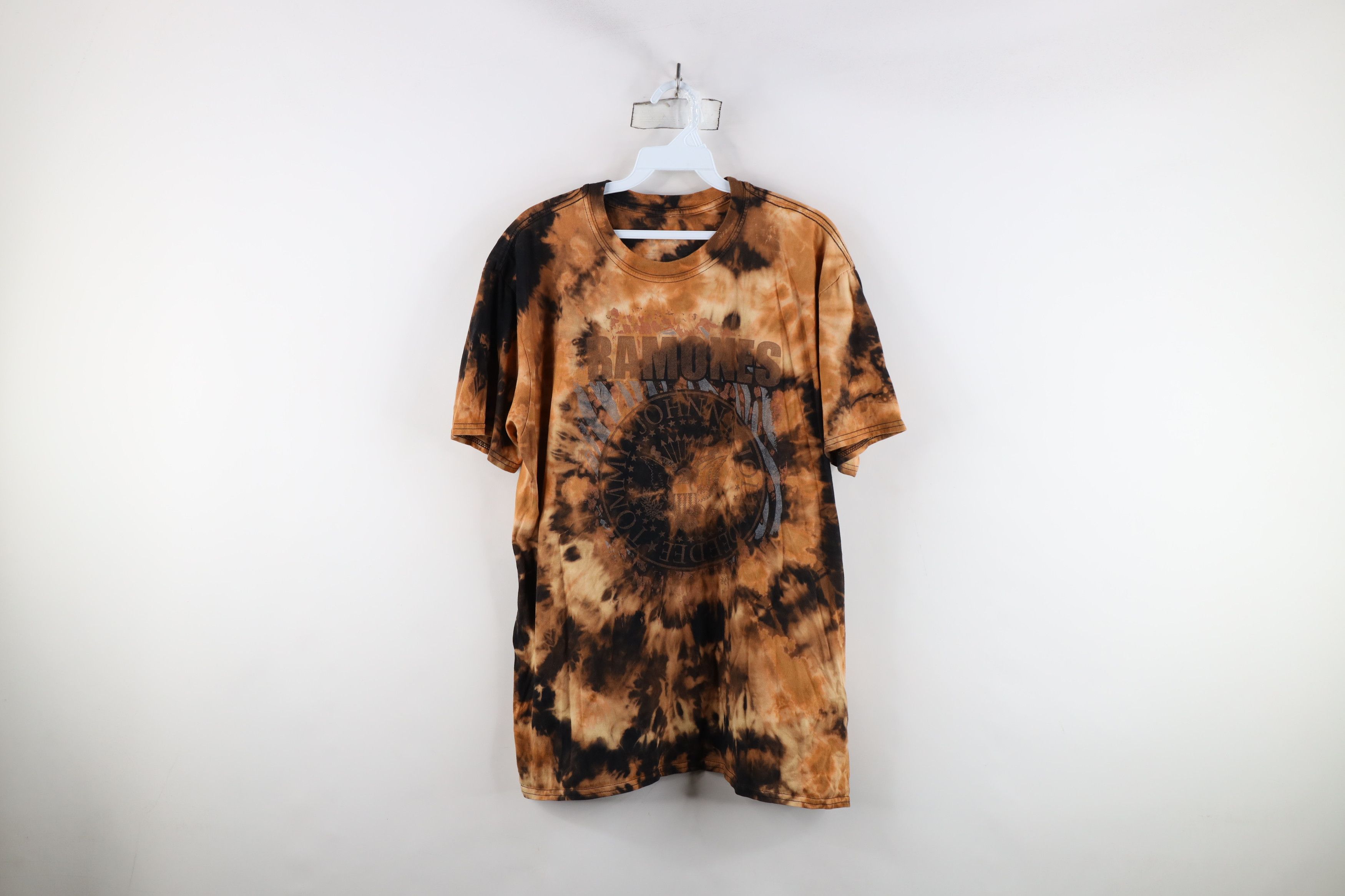 Vintage Retro Y2K Acid Wash The Ramones Band Short Sleeve T-Shirt Size US XXL / EU 58 / 5 - 1 Thumbnail