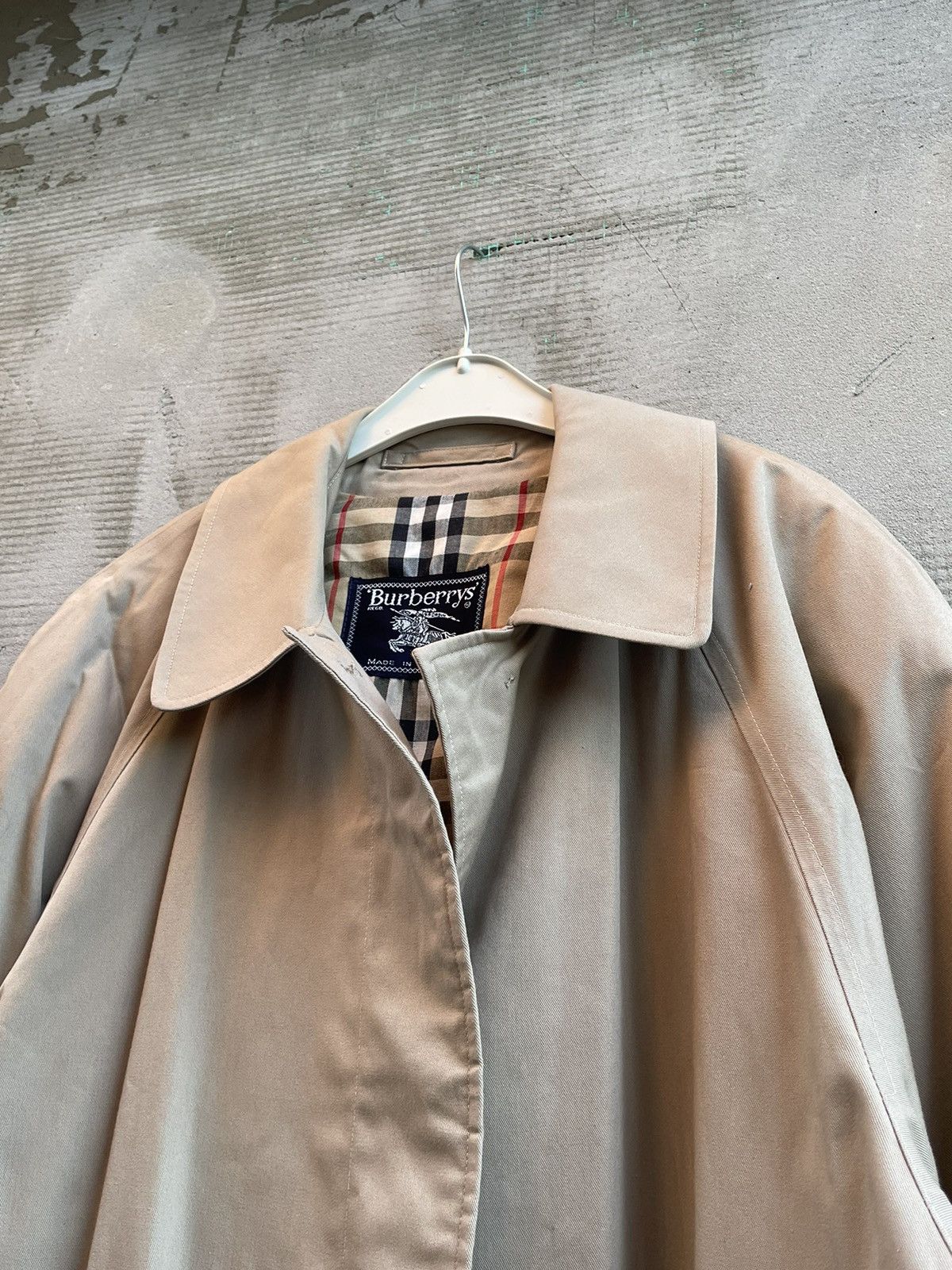 Burberry × Designer Burberry Burberrys Vintage 90s Nova Check Beige Trench Coat Size US L / EU 52-54 / 3 - 5 Thumbnail