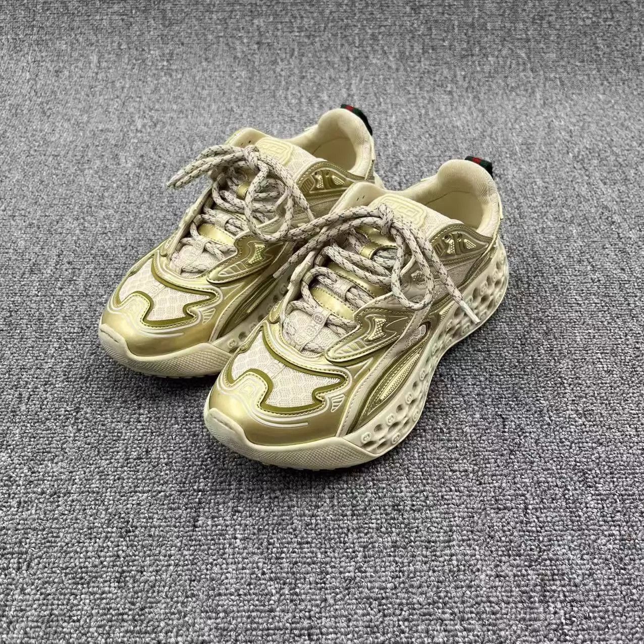 Gucci Gucci 25 Beige/Champagne Cub3D GG Print Dad Sneakers Size US 6 / IT 36 - 1 Thumbnail
