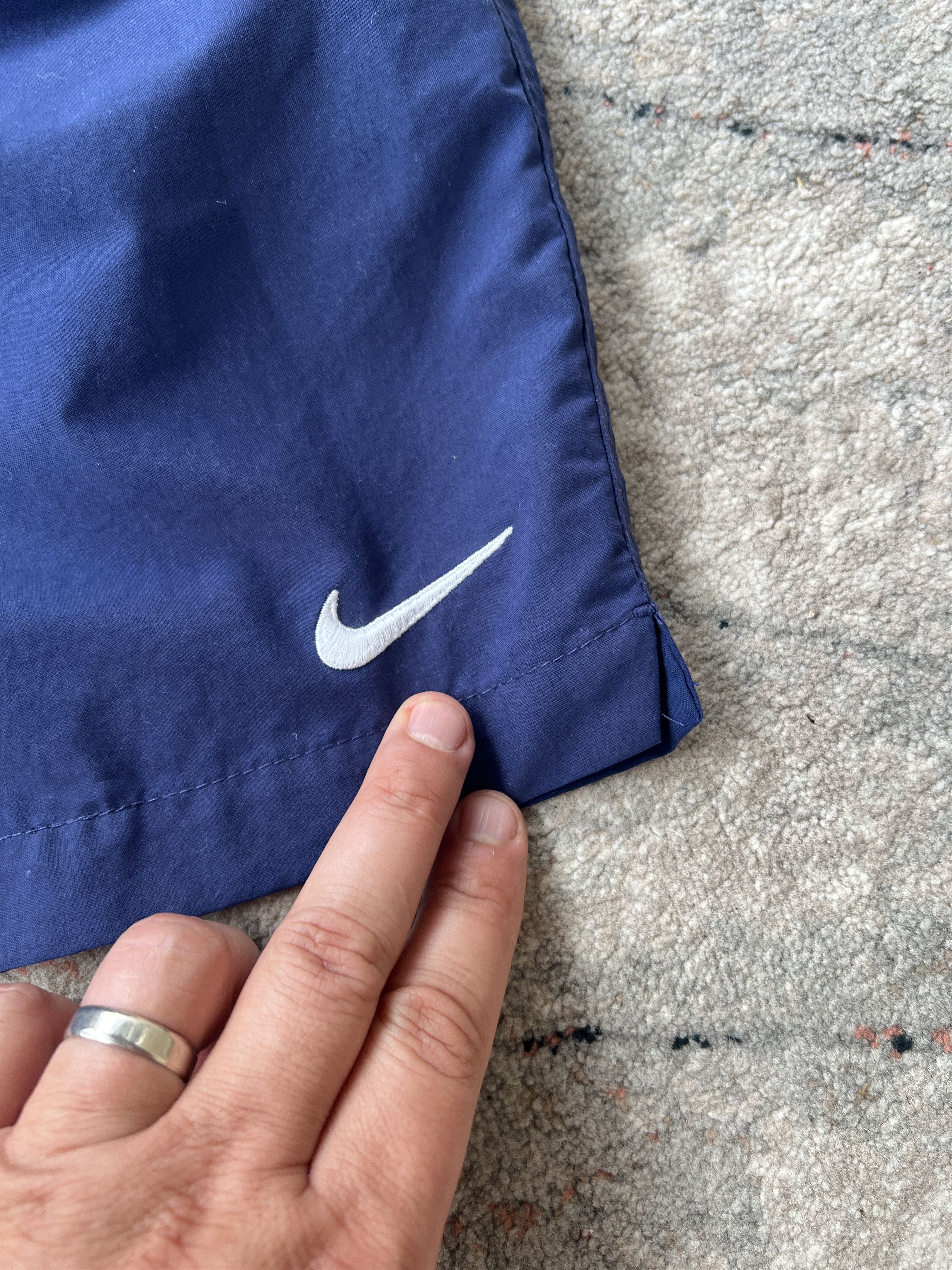 Nike × Vintage Nike Vintage Shorts Size US 36 / EU 52 - 2 Thumbnail