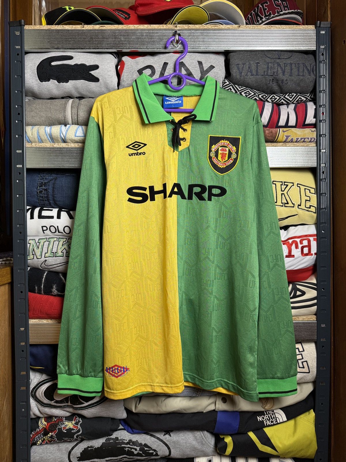Umbro Manchester United umbro vintage soccer jersey Size US L / EU 52-54 / 3 - 1 Thumbnail